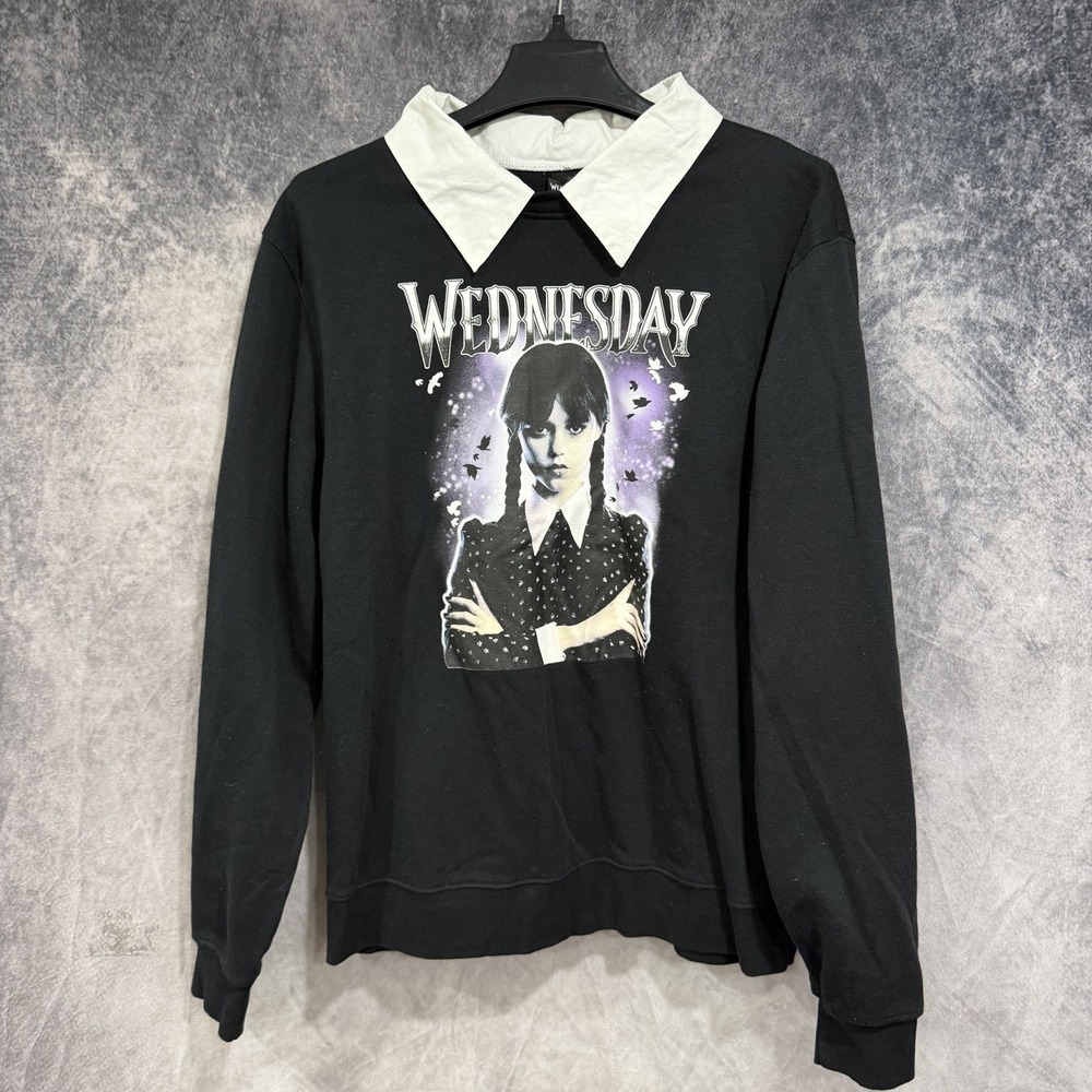 Wednesday Addams Sweatshirt Women XL Black White Collar Netflix Graphic Pullover